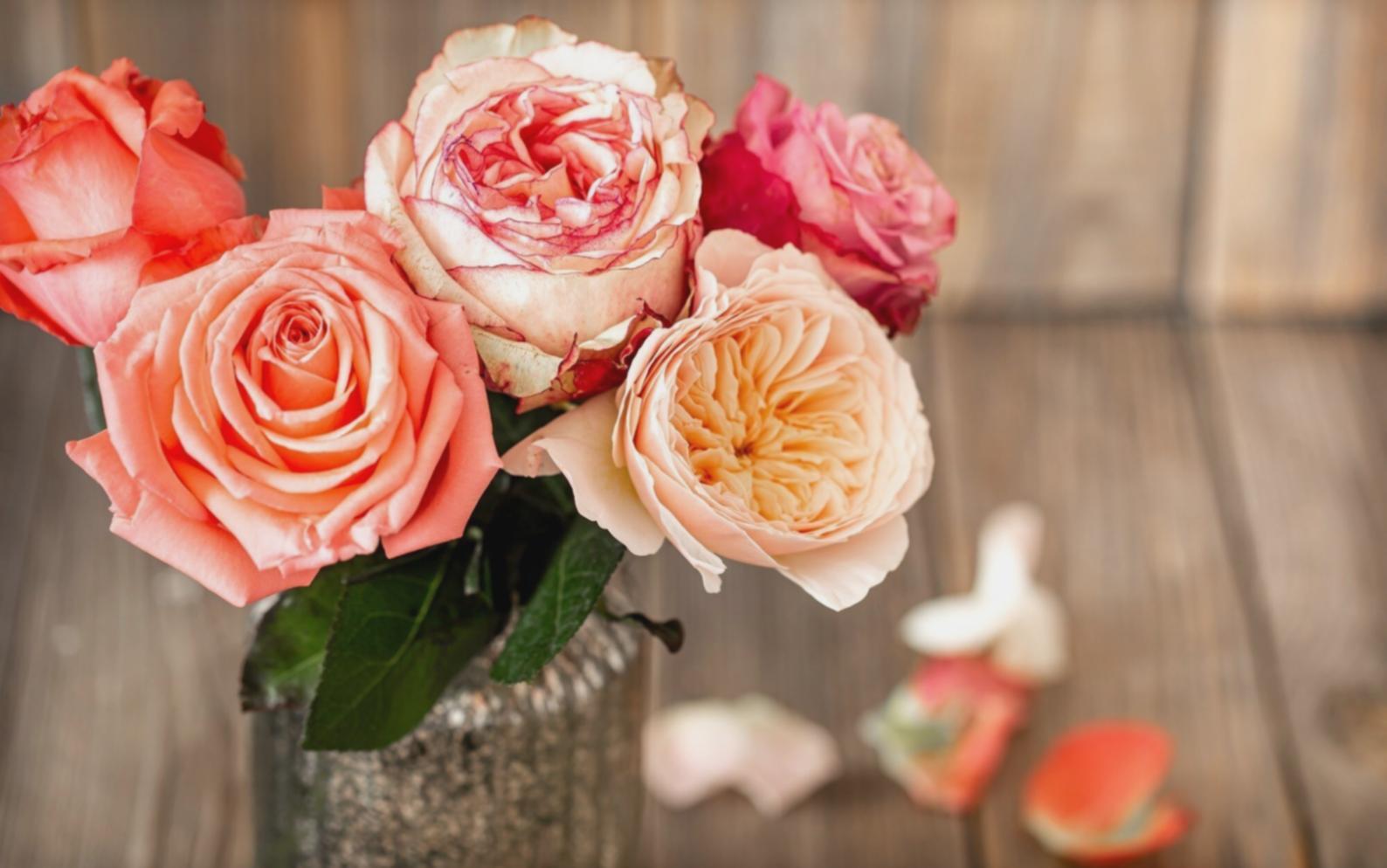 Робочий процес створення флористичних композицій